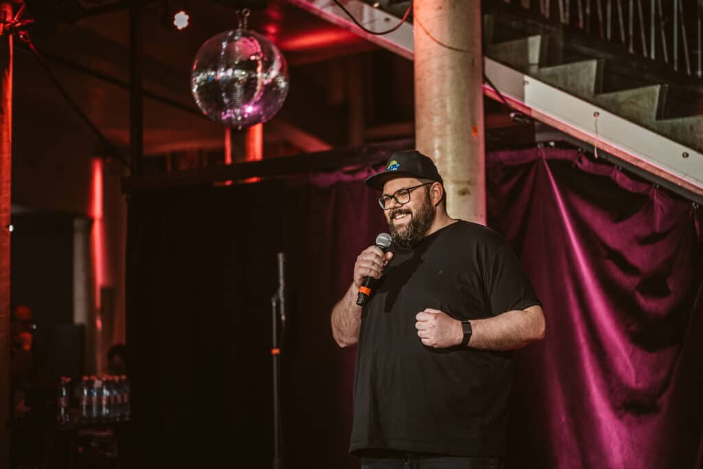 Michael Bauer bei künst² am 16.01.2025 Posthof Linz